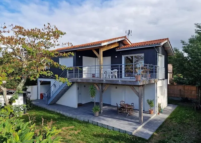 Tres Belle Villa D\'Architecte A 30 M De La Plage